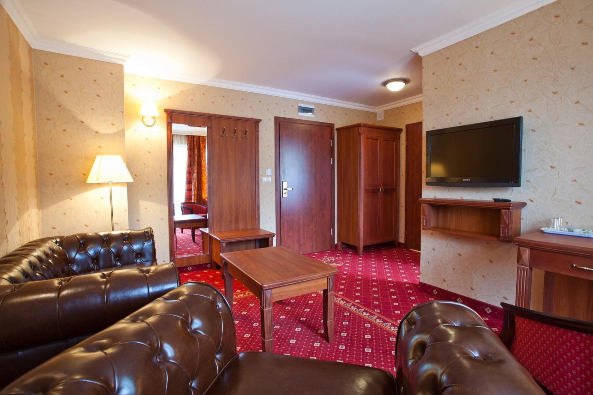 Hotel Albatros Serwy Luaran gambar